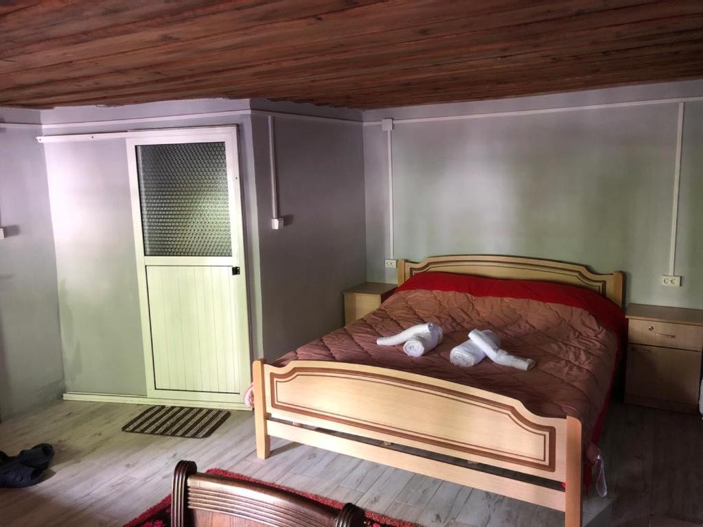 Guesthouse Kujtimi เธทธ์ ภายนอก รูปภาพ